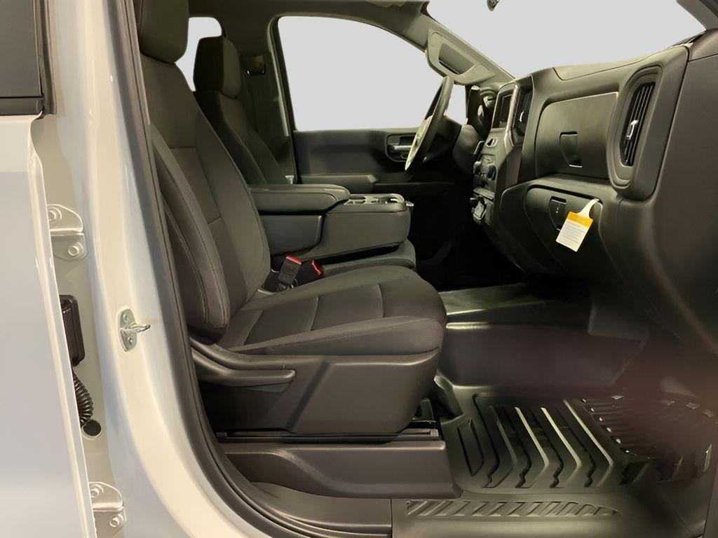 new 2025 Chevrolet Silverado 1500 car, priced at $47,395