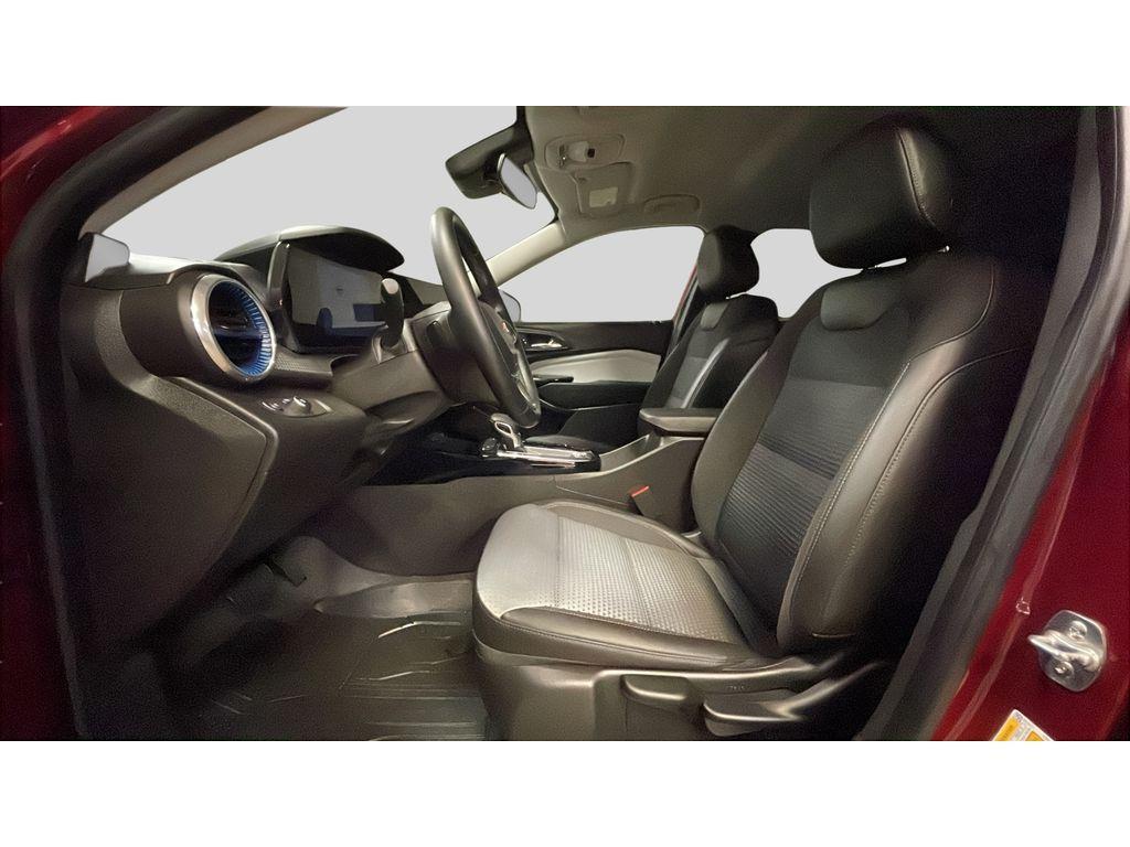 used 2025 Chevrolet Trax car, priced at $22,540