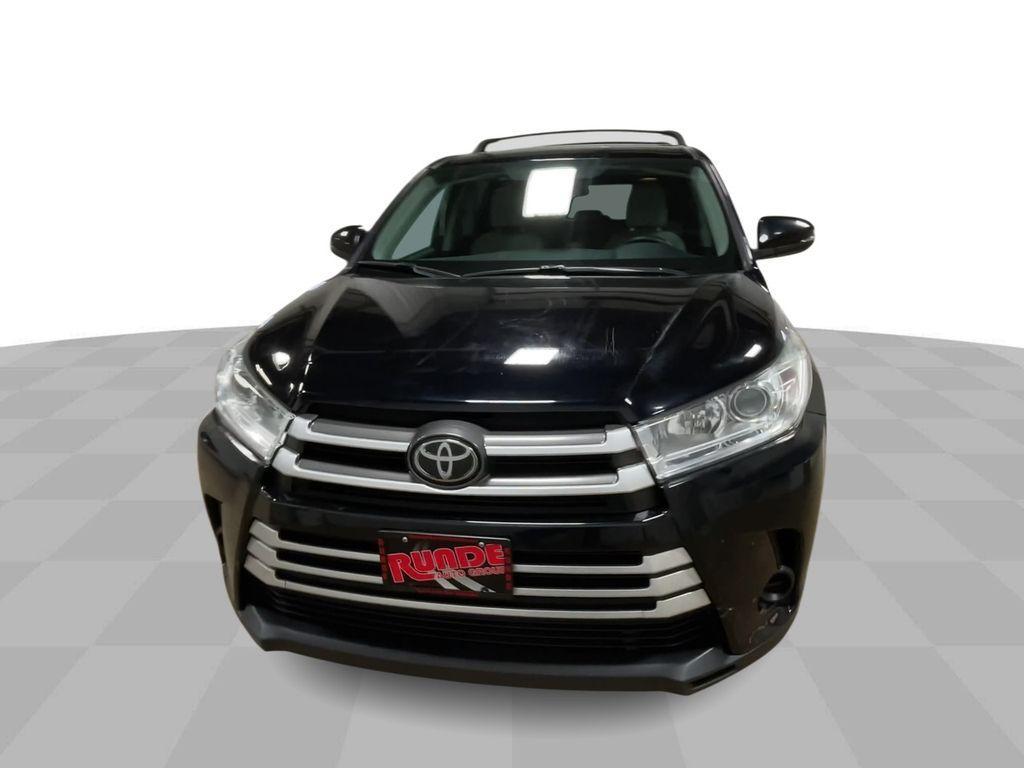 used 2018 Toyota Highlander car, priced at $22,990