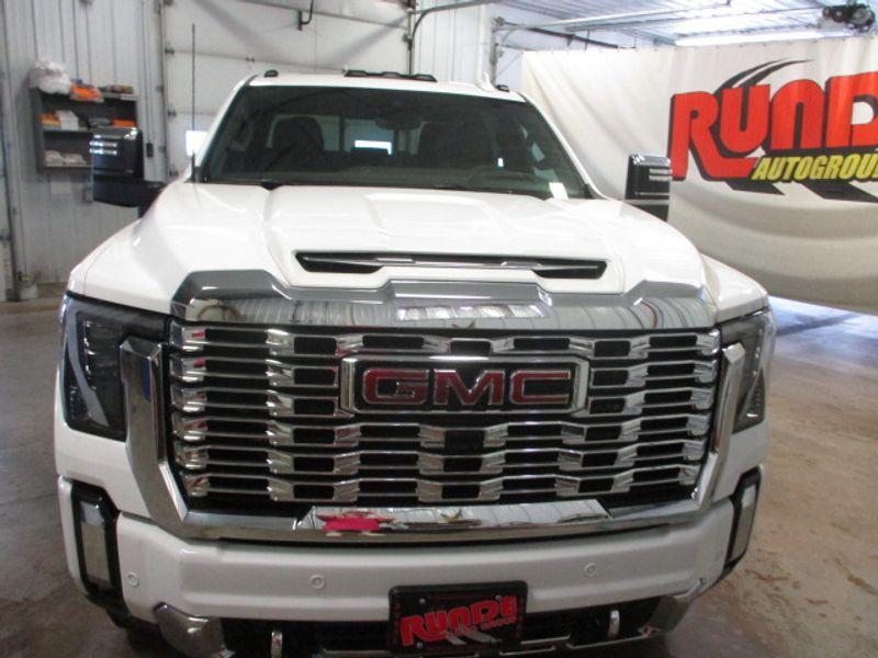 new 2024 GMC Sierra 2500 car, priced at $83,995