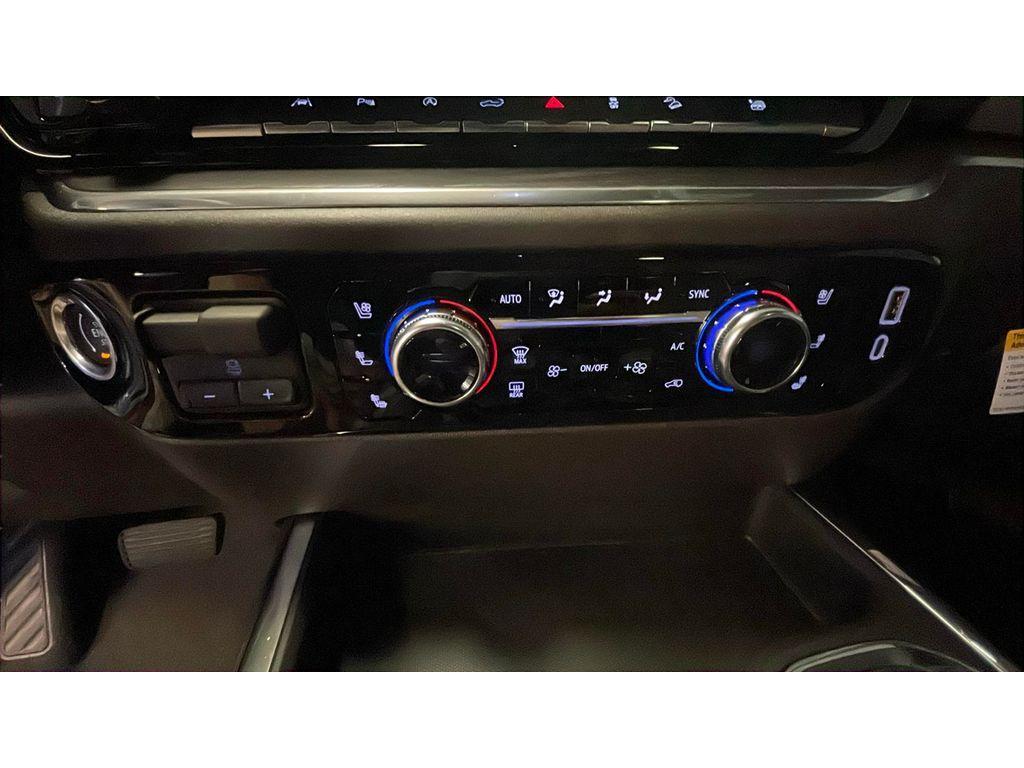 new 2025 GMC Sierra 1500 car, priced at $68,070
