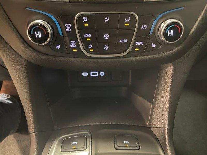 used 2022 Chevrolet Equinox car, priced at $23,500