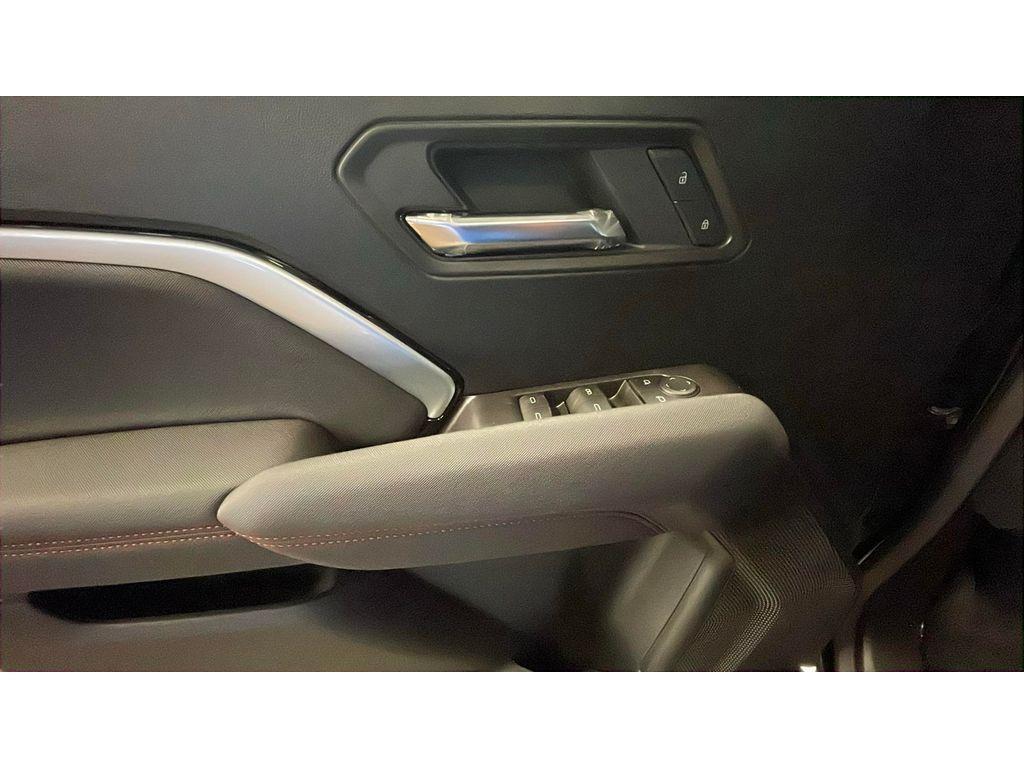 new 2025 Chevrolet Colorado car, priced at $45,070