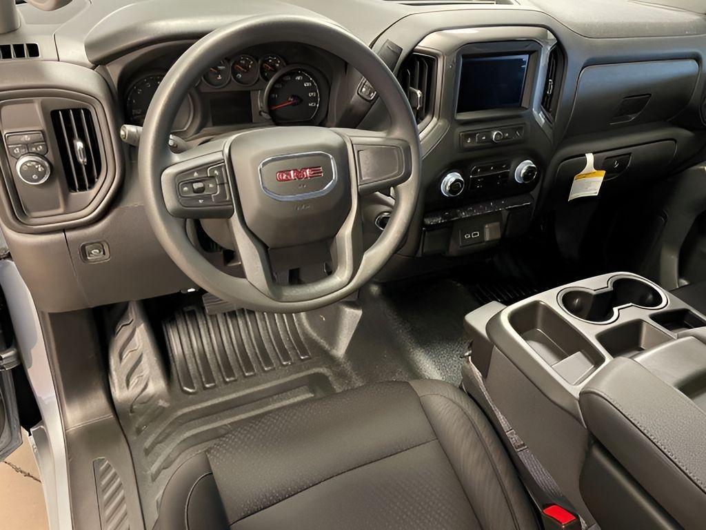 new 2025 GMC Sierra 1500 car, priced at $39,785