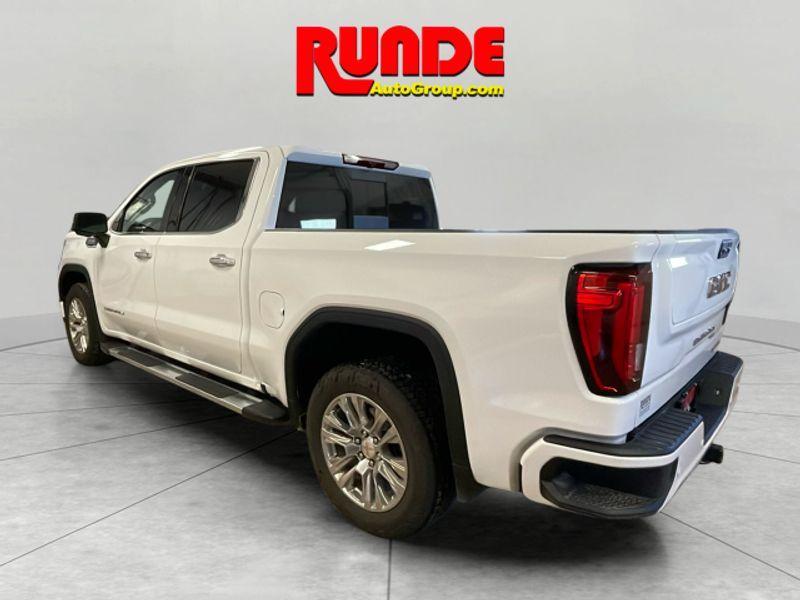 used 2022 GMC Sierra 1500 car, priced at $52,421