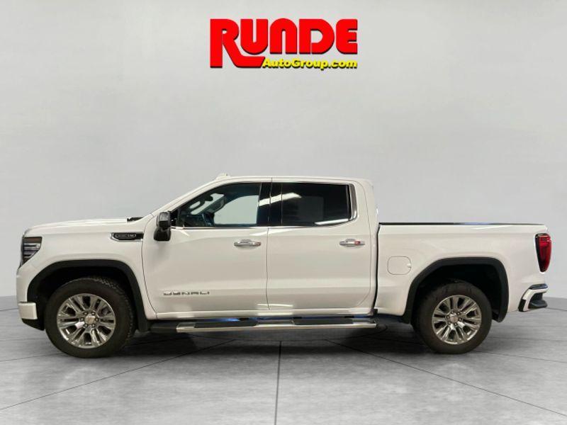 used 2022 GMC Sierra 1500 car, priced at $52,421