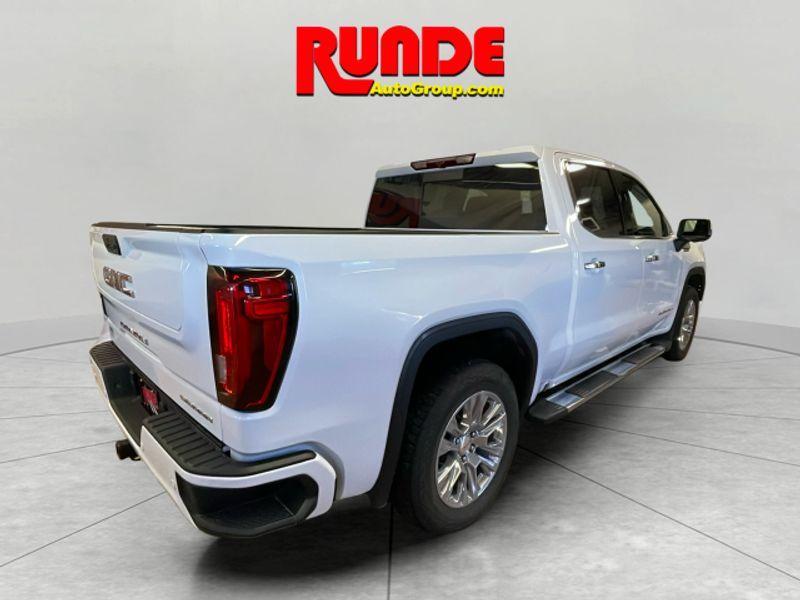 used 2022 GMC Sierra 1500 car, priced at $52,421