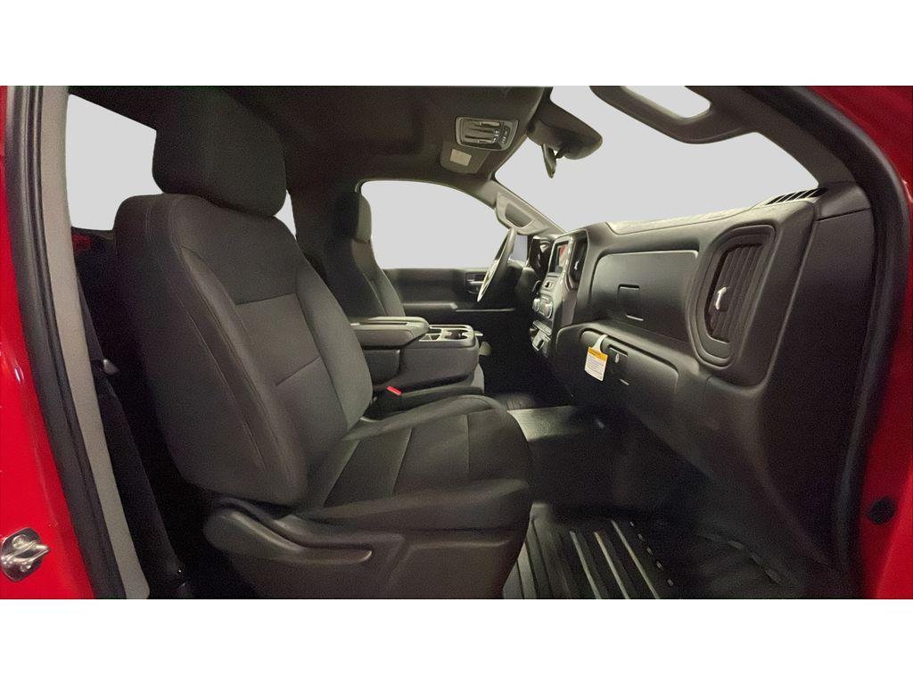 new 2026 GMC Sierra 1500 car, priced at $48,275