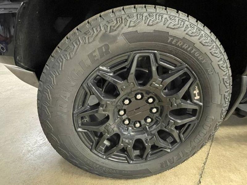 new 2024 GMC HUMMER EV SUV car, priced at $80,765