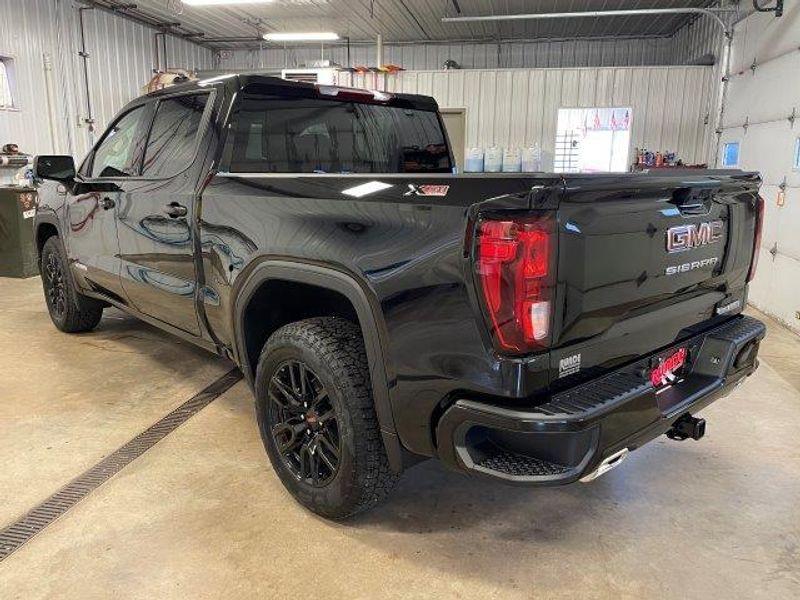 new 2024 GMC Sierra 1500 car, priced at $58,925