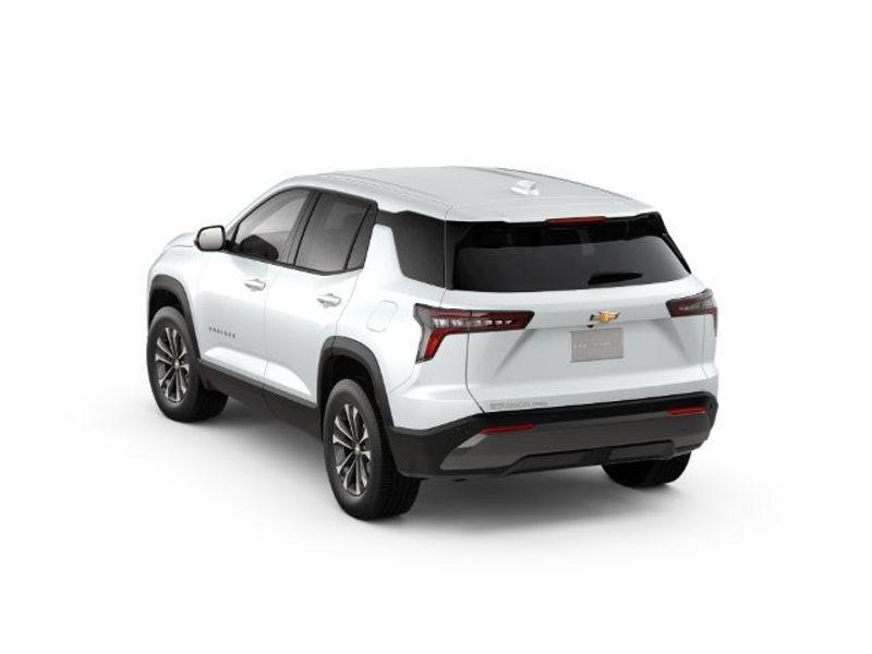 new 2026 Chevrolet Equinox car, priced at $33,448