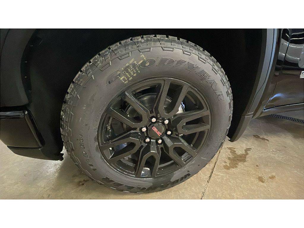 new 2025 GMC Sierra 1500 car, priced at $62,270