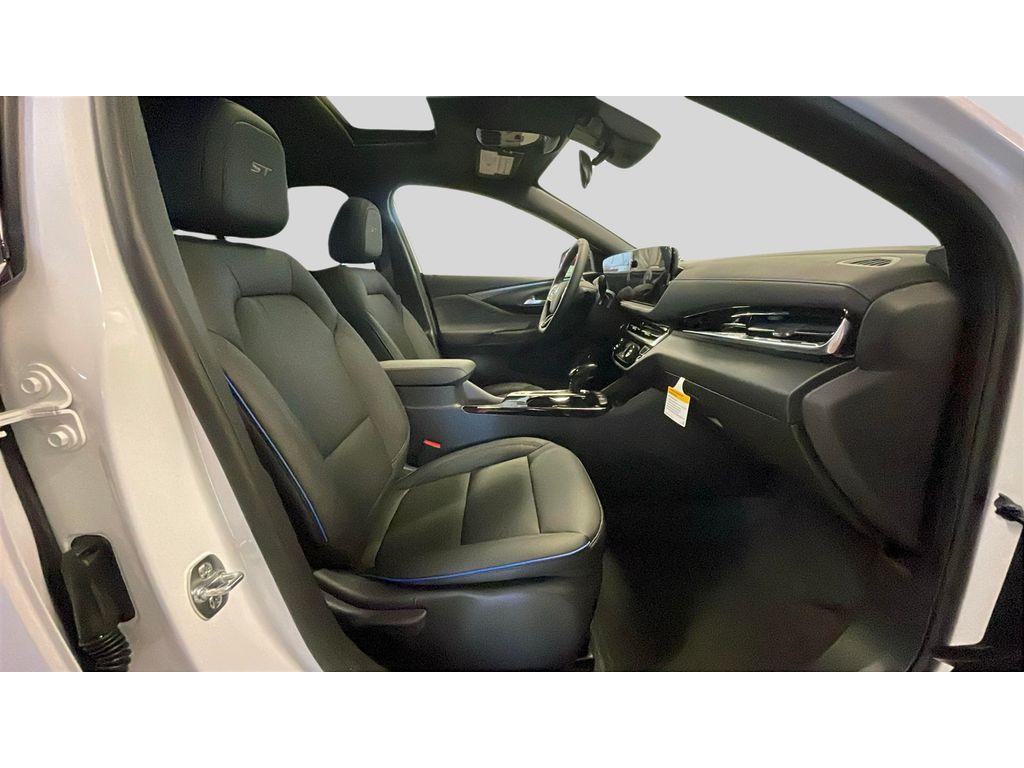 new 2025 Buick Envista car, priced at $29,320