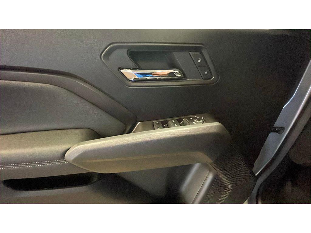 new 2025 Chevrolet Colorado car, priced at $40,365