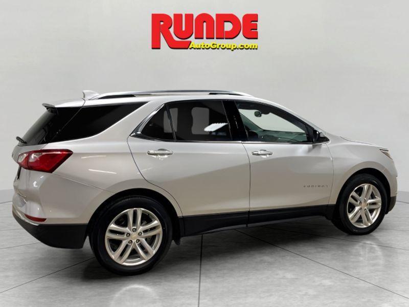 used 2021 Chevrolet Equinox car, priced at $23,772