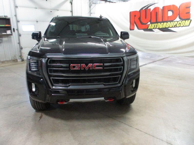 new 2024 GMC Yukon XL car, priced at $76,060