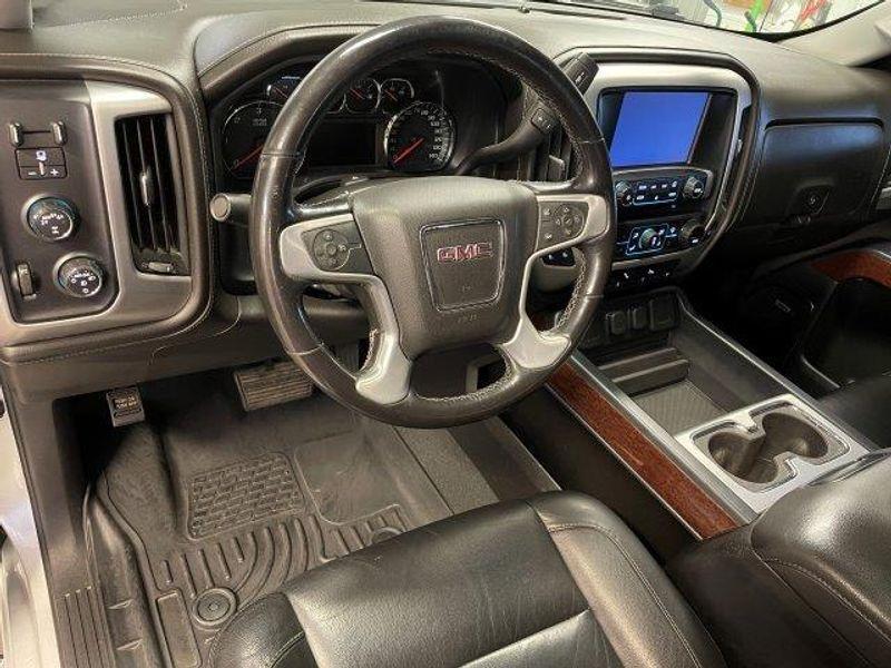 used 2018 GMC Sierra 1500 car, priced at $34,392