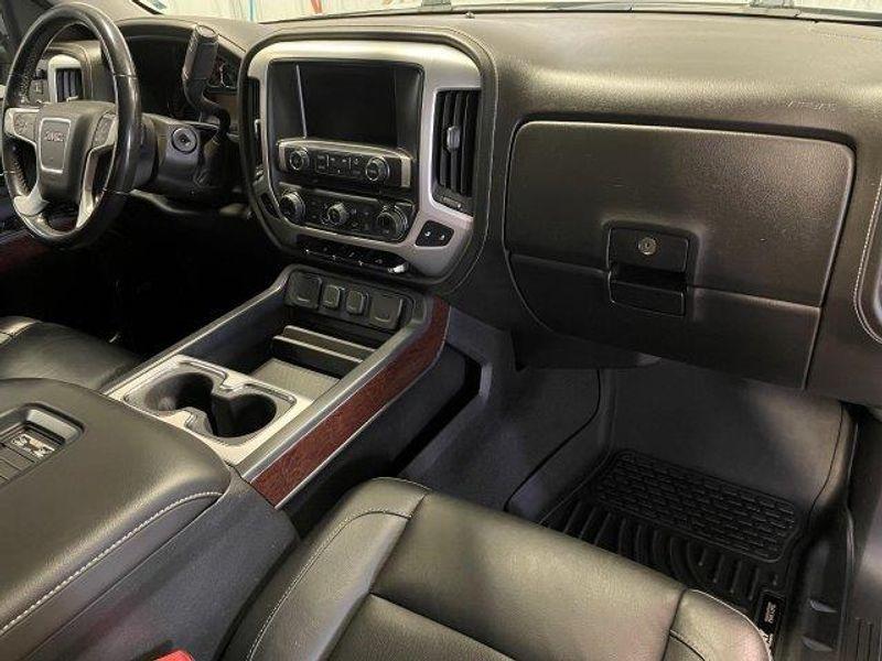 used 2018 GMC Sierra 1500 car, priced at $34,392