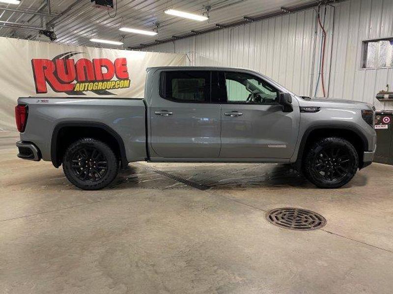 new 2025 GMC Sierra 1500 car, priced at $60,070