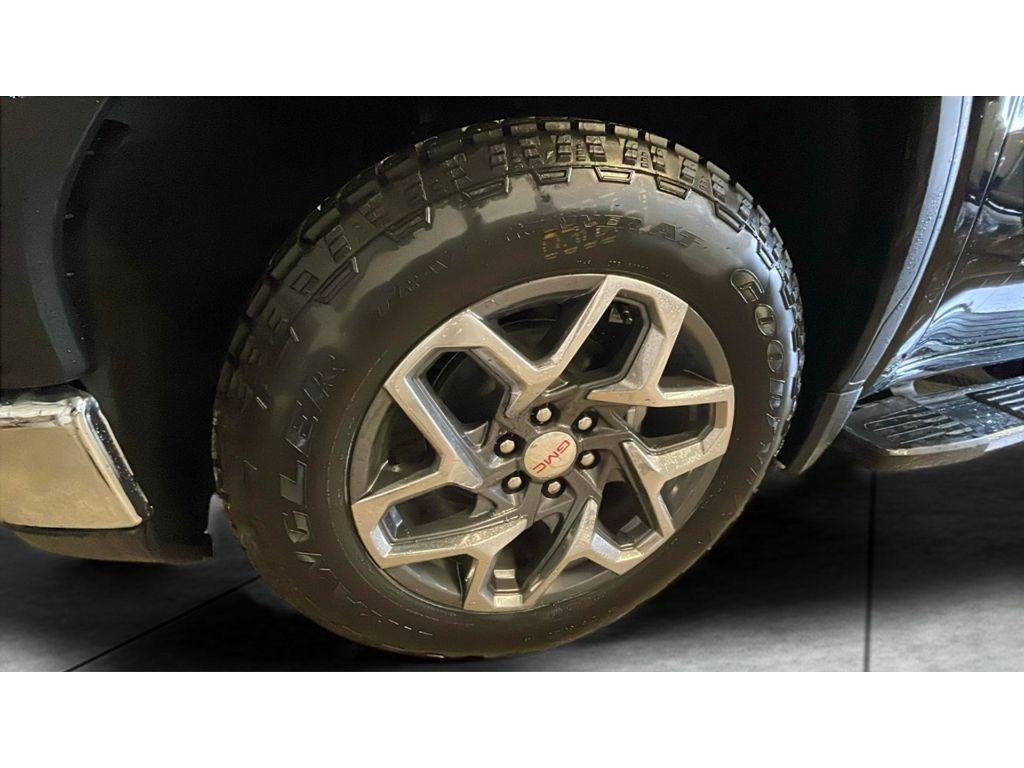 new 2025 GMC Sierra 1500 car, priced at $63,427