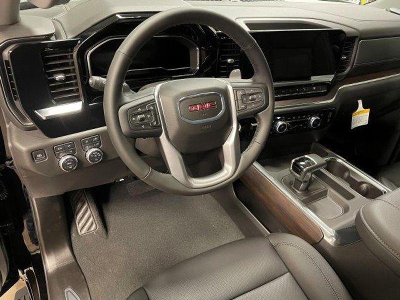 new 2025 GMC Sierra 1500 car, priced at $68,560