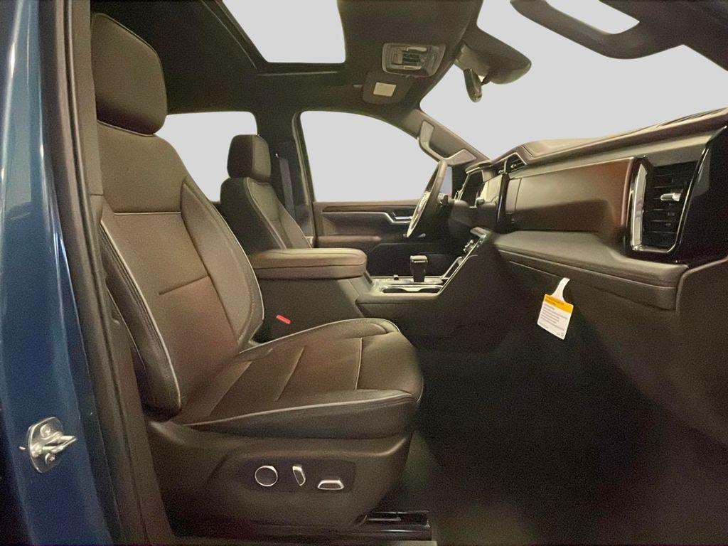 new 2025 GMC Sierra 1500 car, priced at $75,250