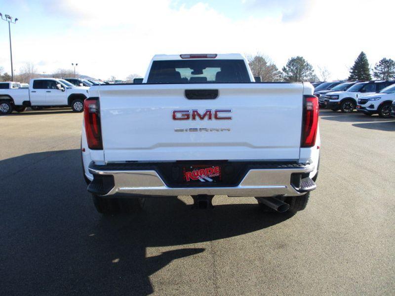 new 2024 GMC Sierra 3500 car, priced at $55,515