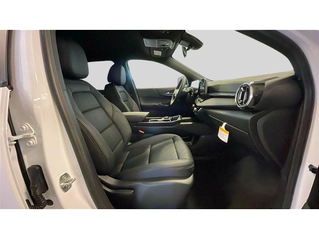 new 2026 Chevrolet Equinox car, priced at $34,390