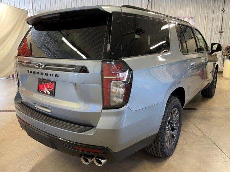 new 2024 Chevrolet Suburban car, priced at $77,770