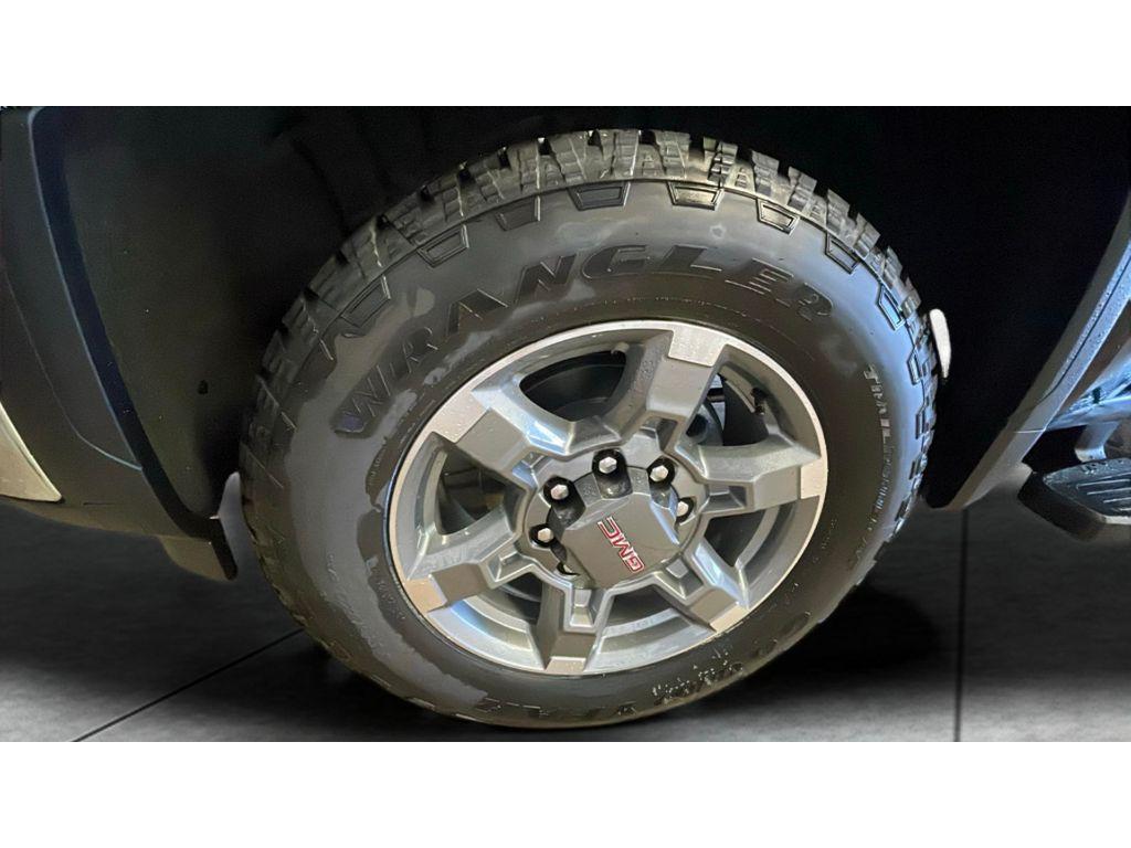 new 2025 GMC Sierra 2500 car, priced at $70,760