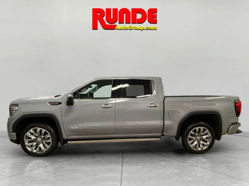 new 2025 GMC Sierra 1500 car, priced at $77,300