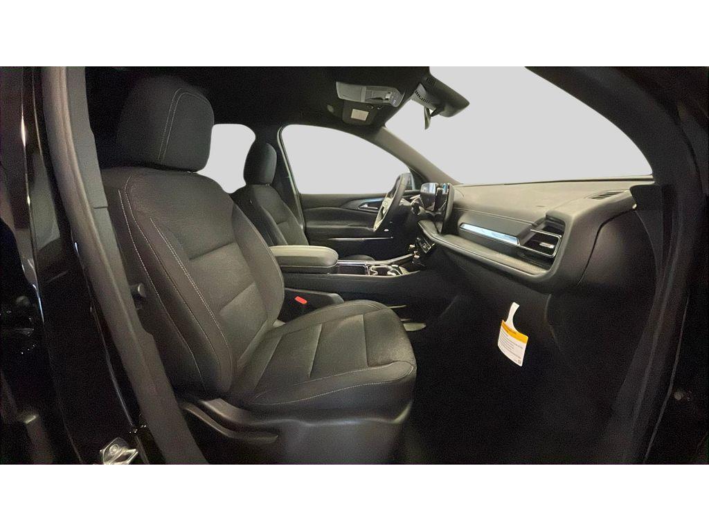 new 2026 Chevrolet Traverse car, priced at $44,120