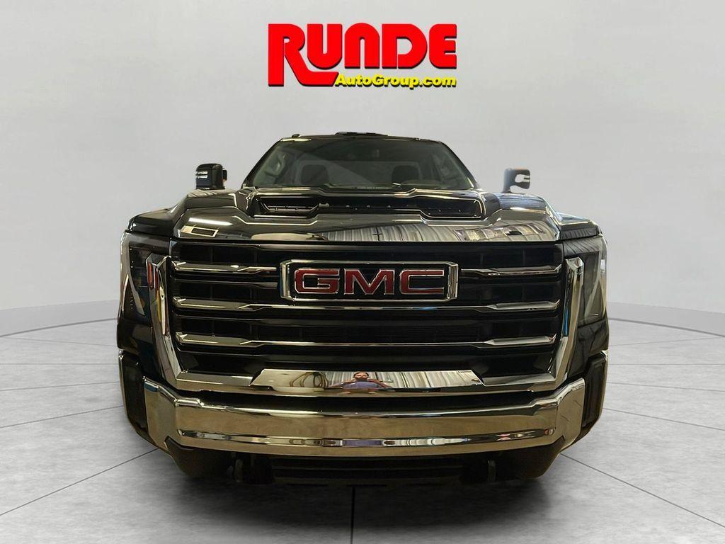 new 2025 GMC Sierra 2500 car, priced at $57,395