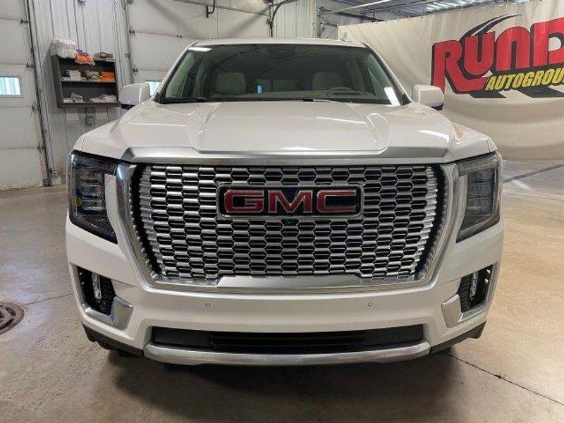 new 2024 GMC Yukon XL car, priced at $92,255