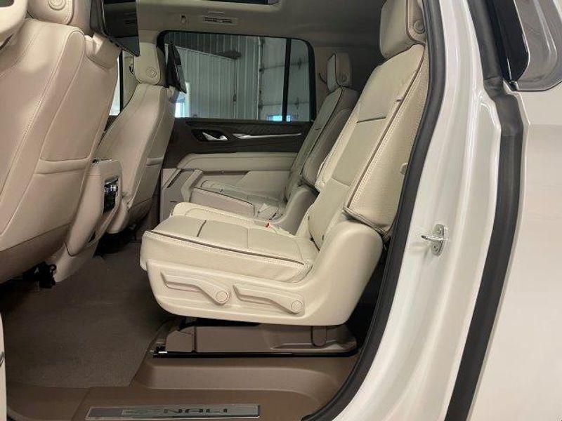 new 2024 GMC Yukon XL car, priced at $92,255