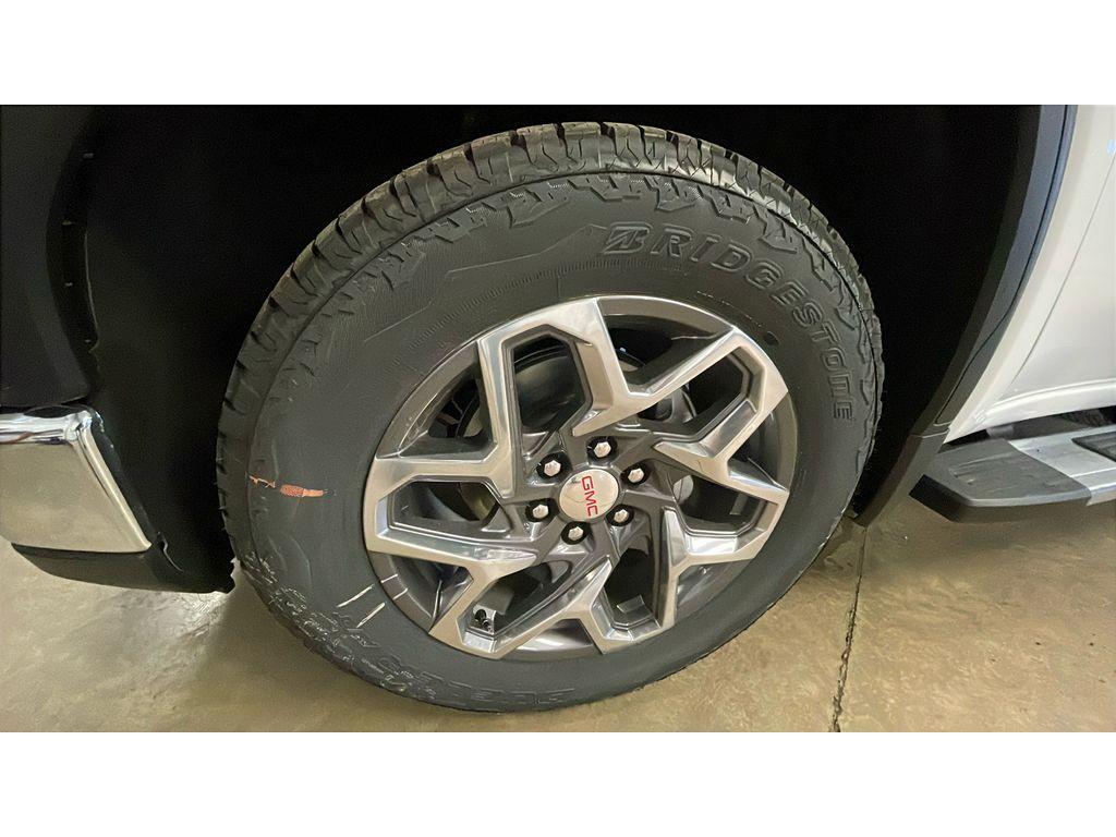 new 2025 GMC Sierra 1500 car, priced at $65,225