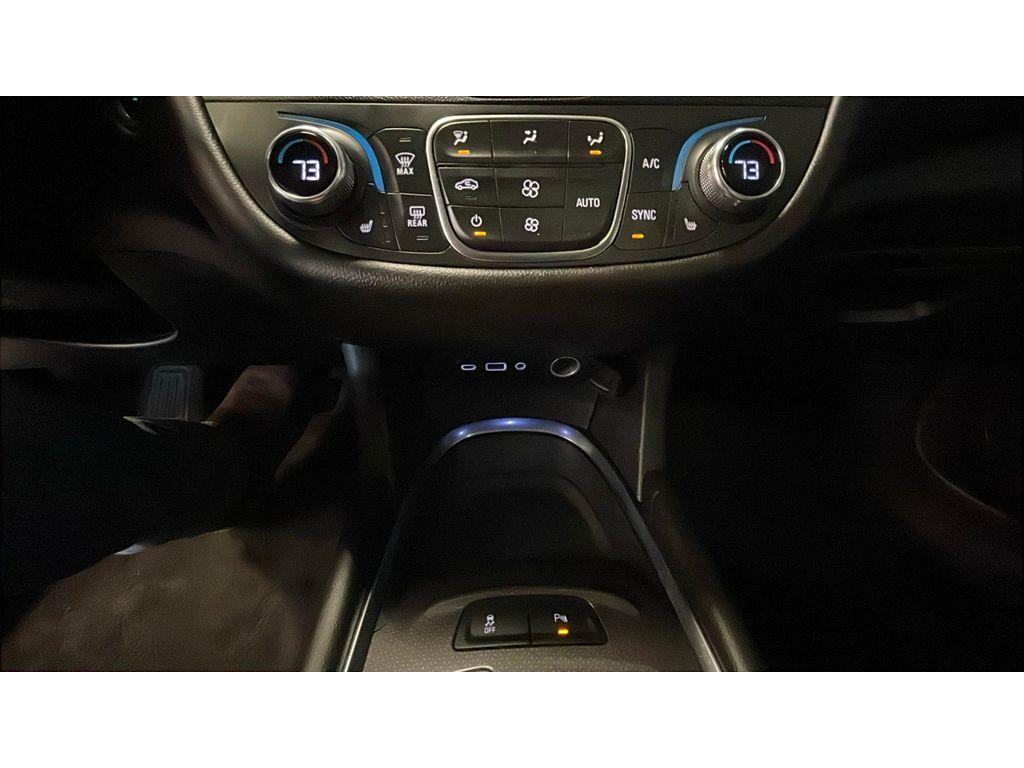 used 2022 Chevrolet Malibu car, priced at $19,900