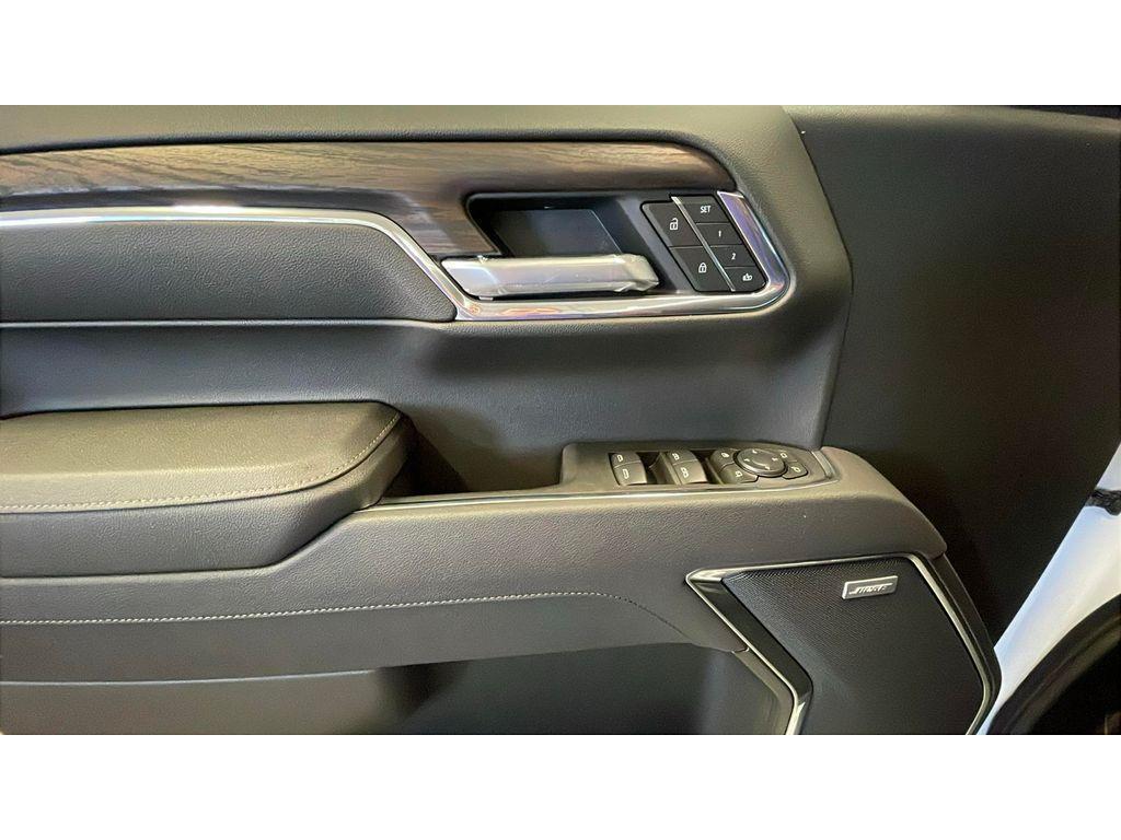 new 2025 GMC Sierra 1500 car, priced at $64,230