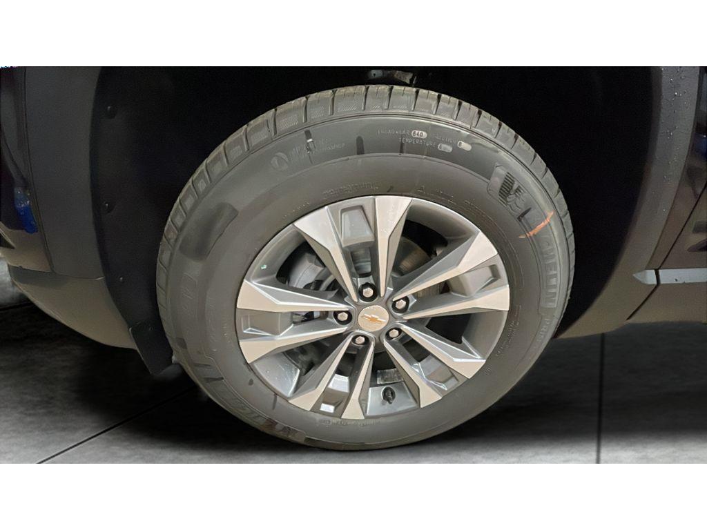 new 2026 Chevrolet Equinox car, priced at $34,549