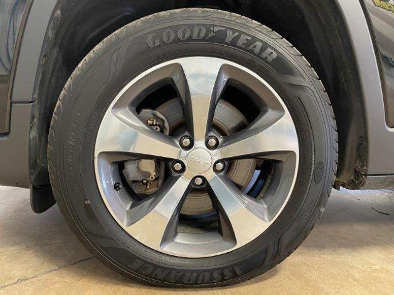 used 2019 Jeep Cherokee car, priced at $18,990