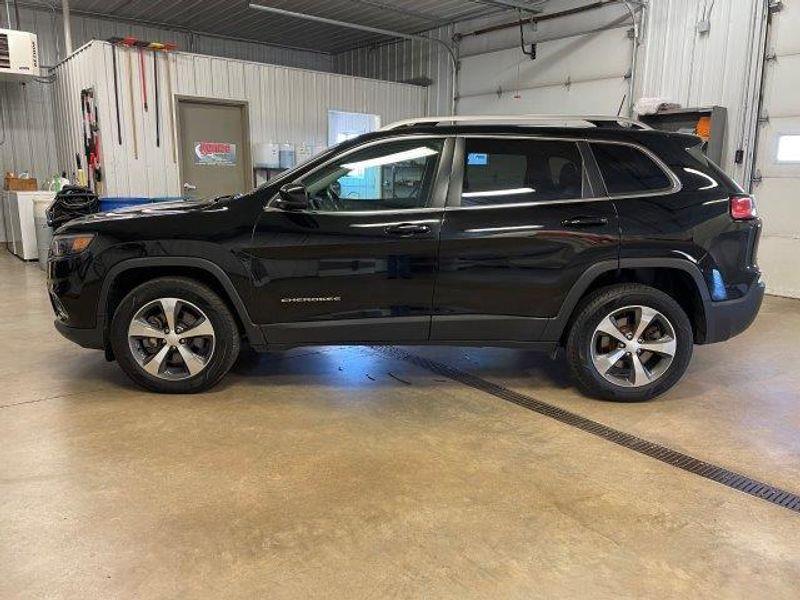 used 2019 Jeep Cherokee car, priced at $18,990