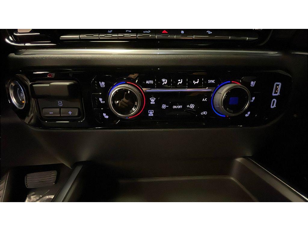 new 2025 Chevrolet Silverado 2500 car, priced at $70,155