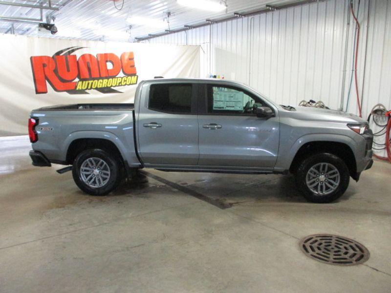 new 2024 Chevrolet Colorado car, priced at $38,305