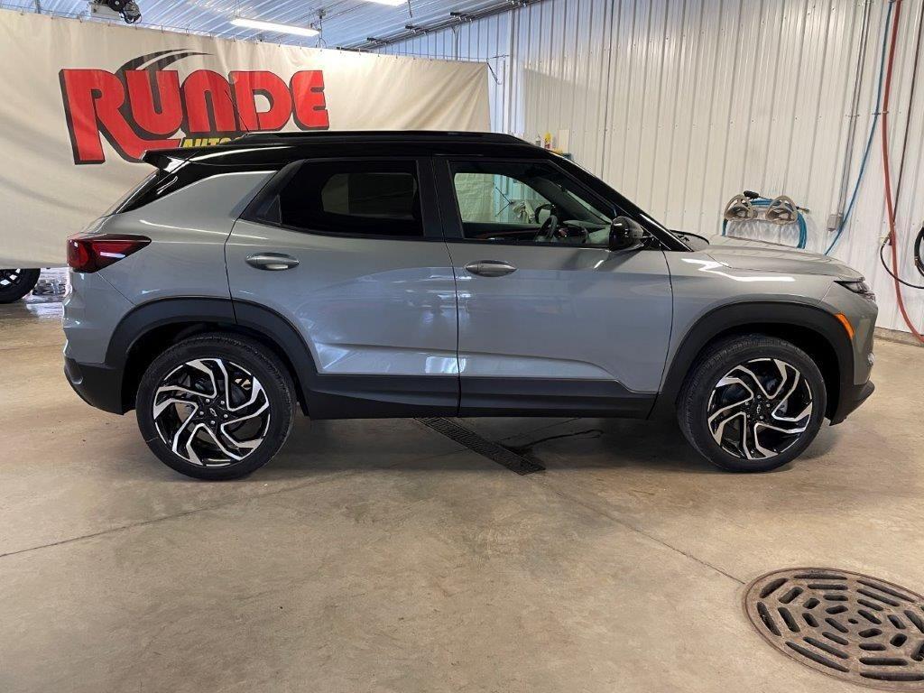 new 2025 Chevrolet TrailBlazer car, priced at $34,425