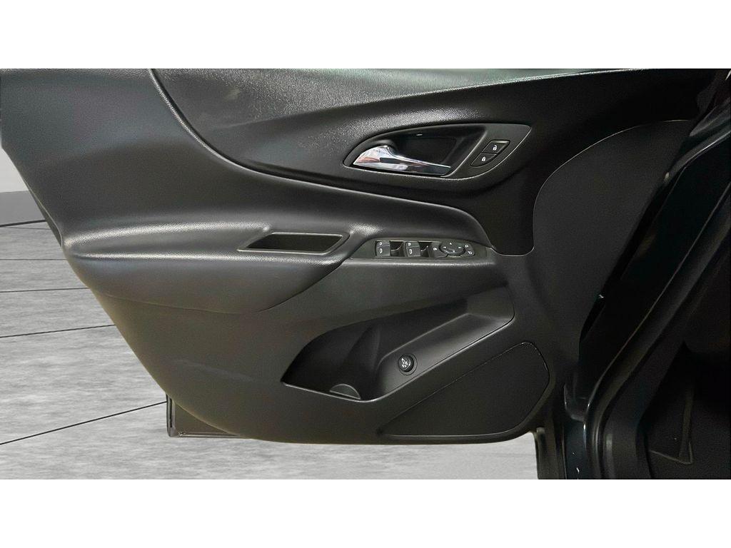 used 2022 Chevrolet Equinox car, priced at $24,990