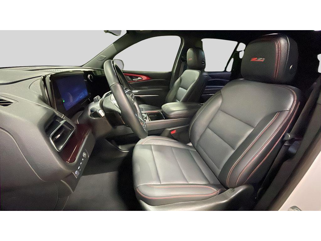 used 2024 Chevrolet Traverse car, priced at $43,990