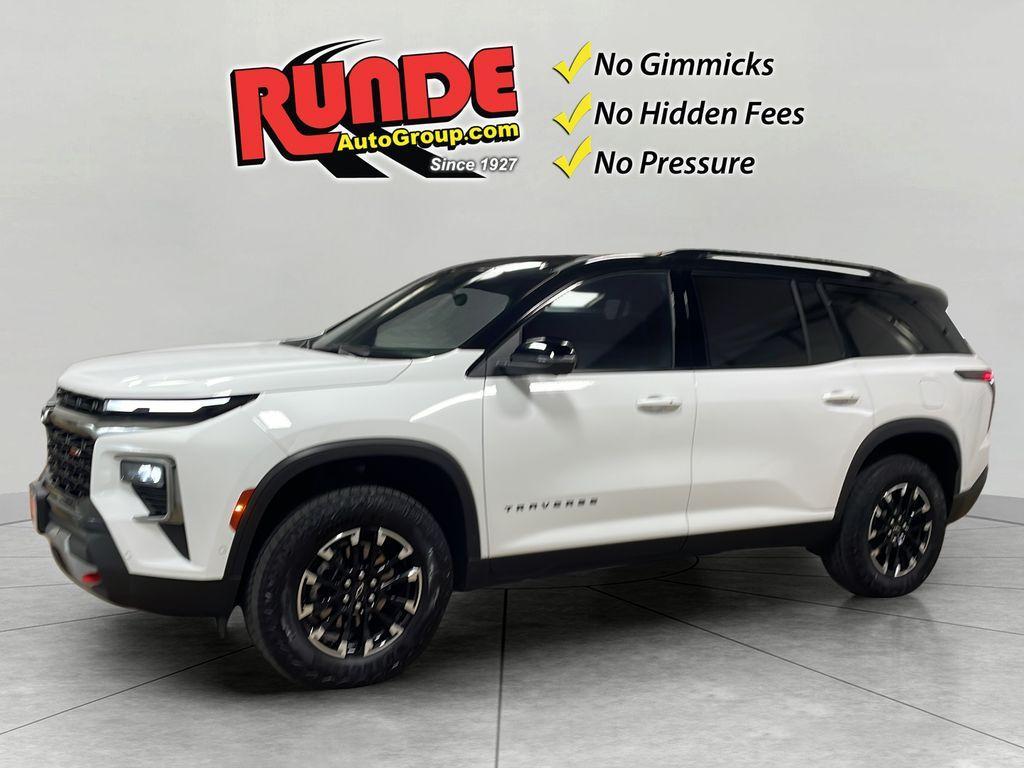 used 2024 Chevrolet Traverse car, priced at $43,990