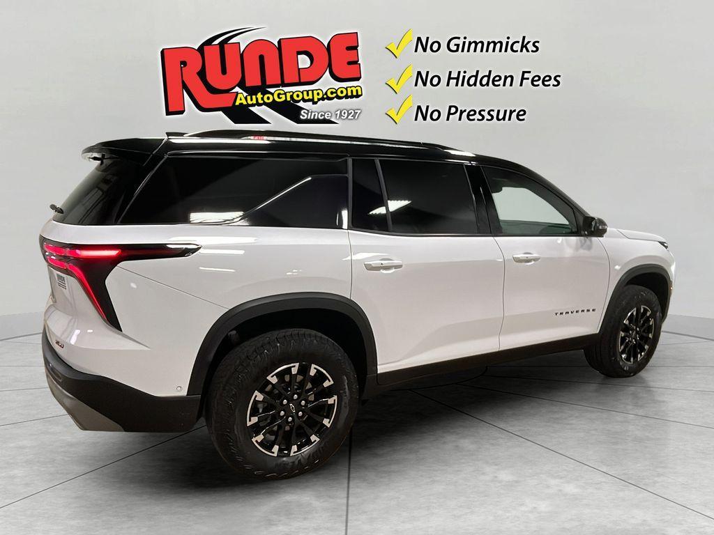 used 2024 Chevrolet Traverse car, priced at $43,990