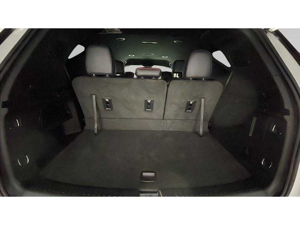 used 2024 Chevrolet Traverse car, priced at $43,990