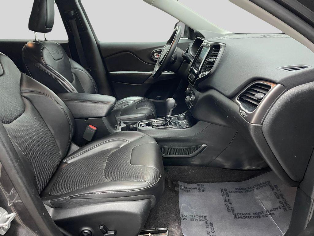 used 2019 Jeep Cherokee car, priced at $14,990